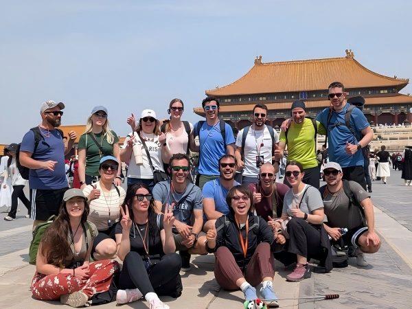 Visitors Enjioy Beijing Private Tour