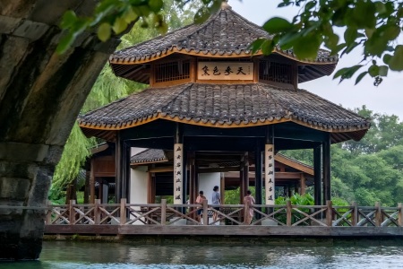 Hangzhou 1-Day West Lake Guide Visit Hangzhou West Lake without the Crowds