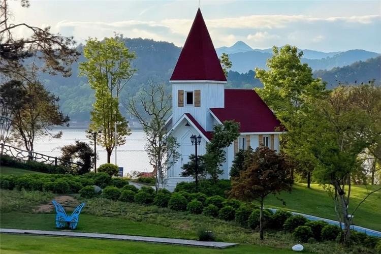 The rural scenery of Qiandao Lake Botanical Garden