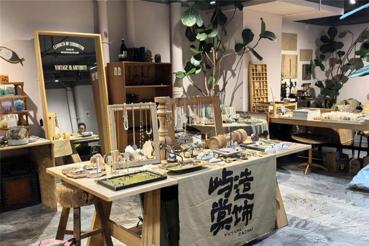 Xiaohe Zhijie in Hangzhou displaying folk handicraft stores with local handmade goods
