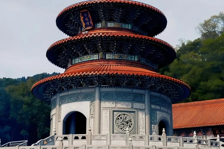 Main Guanyin Temple on Putuo Mountain Puji Temple in Zhoushan showing grand ancient Buddhist halls and tranquil courtyard scenery on Putuo Mountain