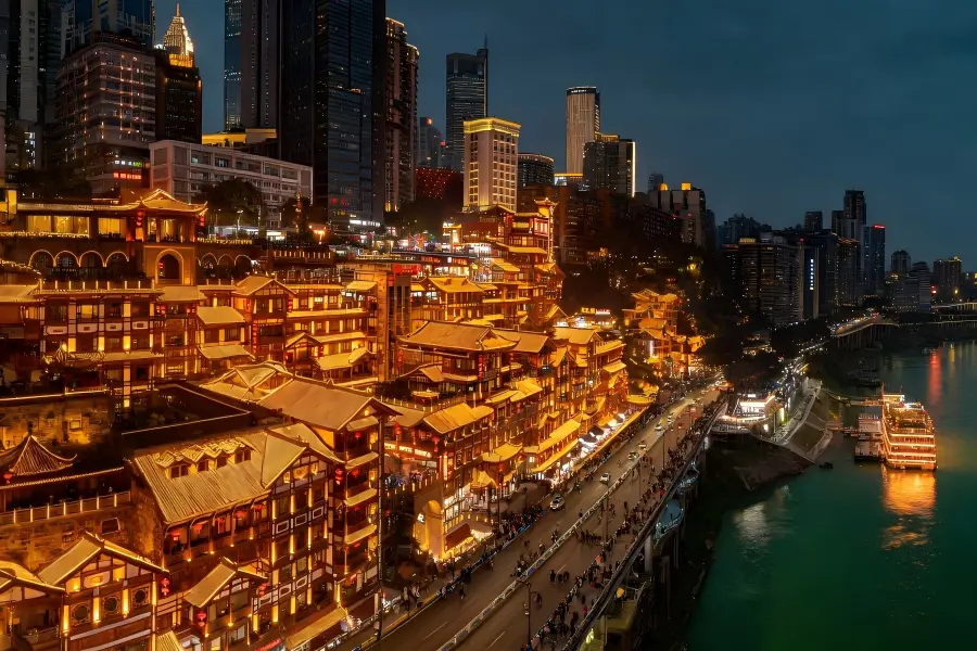 Hongya Cave, Chongqing Hongya Cave, cliff?side Bayu stilt?house complex, brilliant night illumination, Chongqing landmark