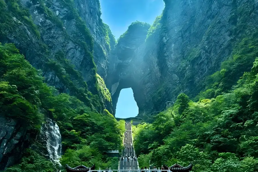 Tianmen Mountain Scenic Spot Tianmen Mountain, famous for the grand natural Heaven’s Gate arch, world?class cableway and cliff glass skywalk, Zhangjiajie Hunan