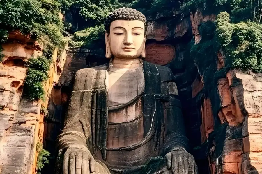 Leshan Giant Buddha,Leshan Leshan Giant Buddha, huge cliff?carved stone Buddha statue
