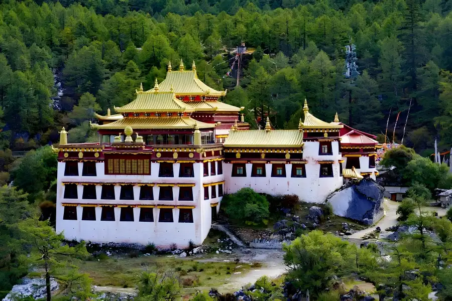 Chonggu Temple, ancient Tibetan monastery at the foot of Xiannairi snow?mountain, Daocheng Yading