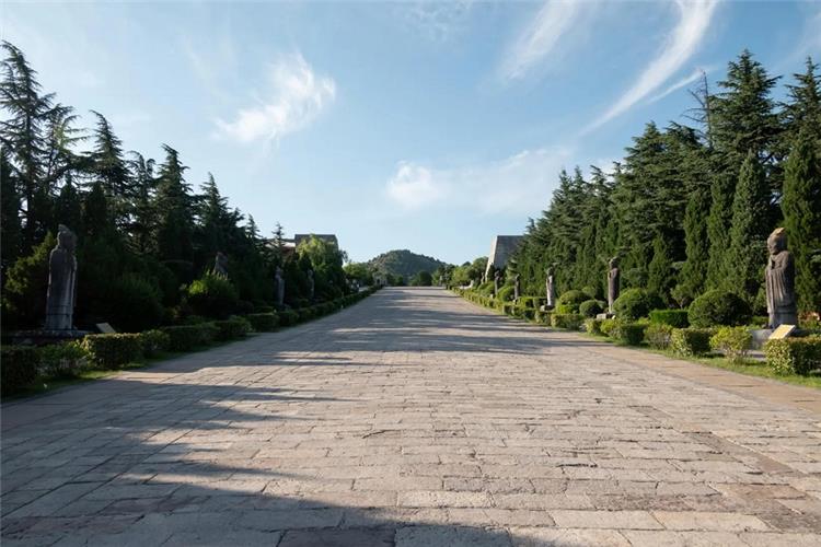 Spirit Way of Qianling Mausoleum Stone statue avenue at Qianling Mausoleum