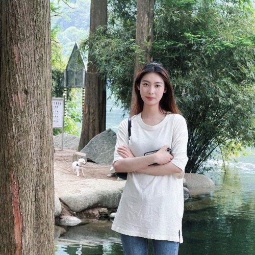Vivian-Travel Consultant