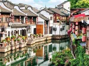 Zhujiajiao Ancient Water Town Shanghai, Classic Jiangnan Canal Houses with Red Lanterns