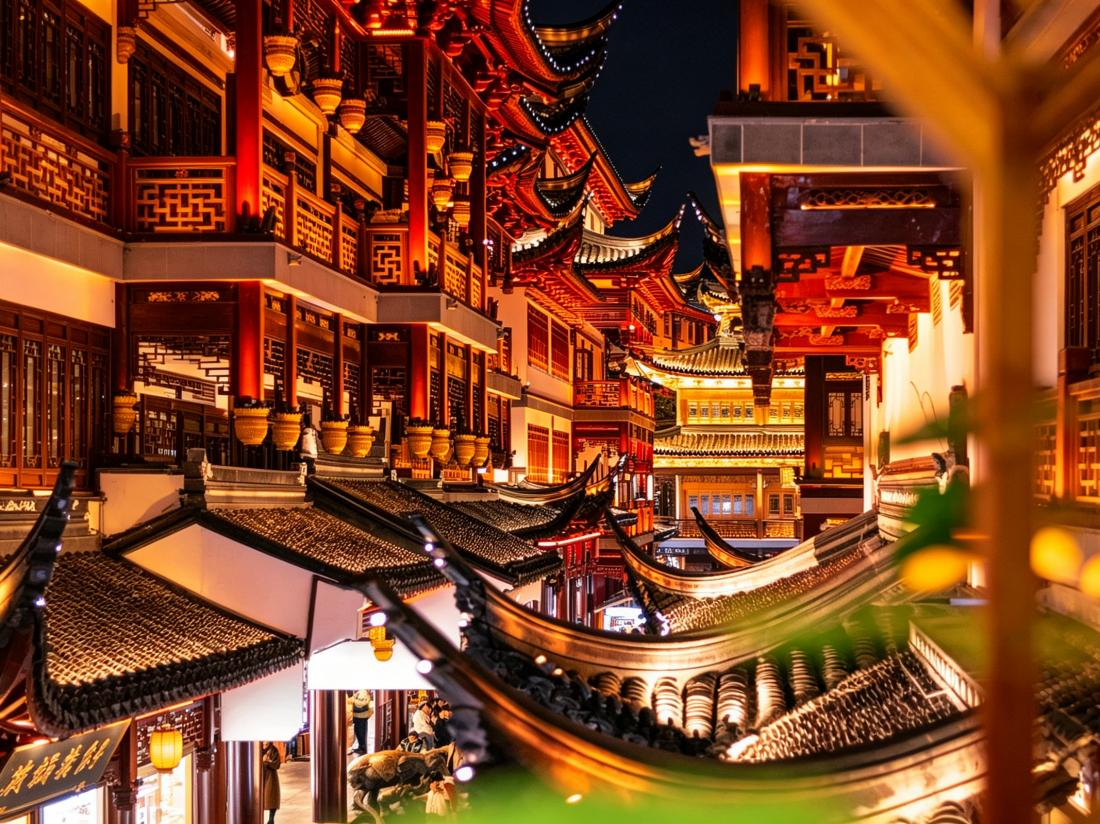 Night scenery of Shanghai Yuyuan Garden