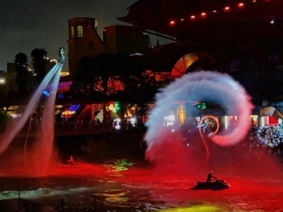 Song Dynasty Theme Park Water Flying Man Performance Song Dynasty Theme Park Water Flying Man Performance