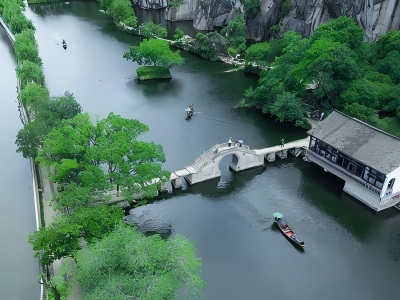 Stone Arch Bridge & Wupeng Boats at Shaoxing East Lake