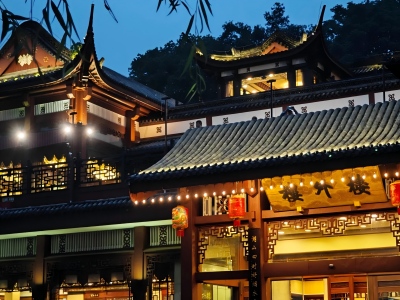 famous hangzhou lou wai lou restaurant.jpg