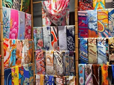 Hangzhou specialty souvenir silk Hangzhou specialty souvenir silk