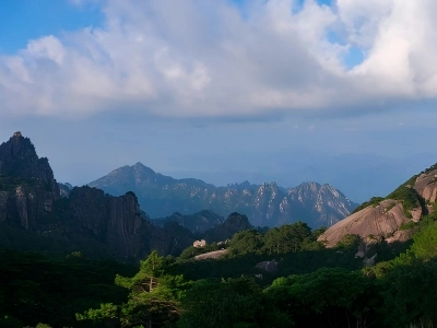 Summer Mountain Landscape of Huangshan Summer Mountain Landscape of Huangshan