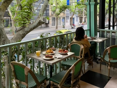 Balcony Terrace Dining Overlooking Shanghai Street Balcony Terrace Dining Overlooking Shanghai Street
