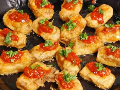 Huizhou fried hairy tofu local street food Huizhou fried hairy tofu local street food