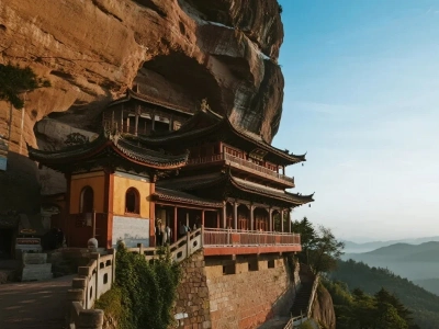 Cliff?built ancient temple on Qiyun Mountain Cliff?built ancient temple on Qiyun Mountain