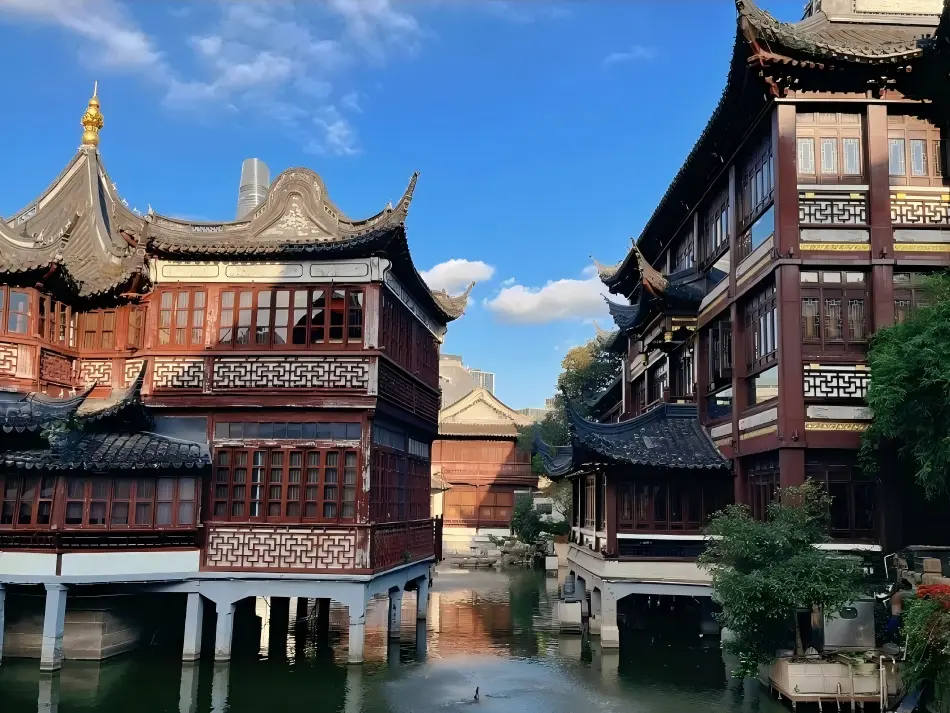 Daytime View of Yuyuan Ancient Buildings
