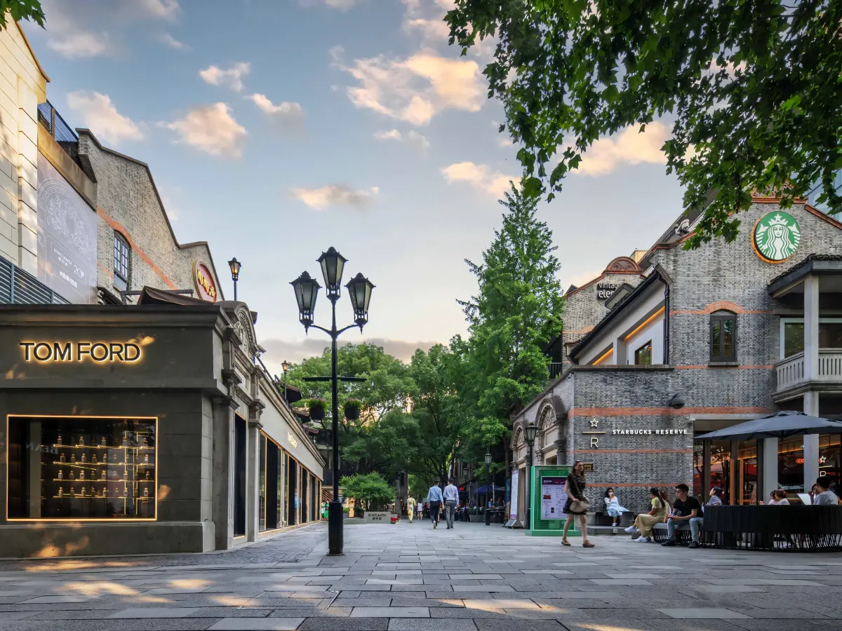 Xintiandi boutique shopping street Xintiandi boutique shopping street