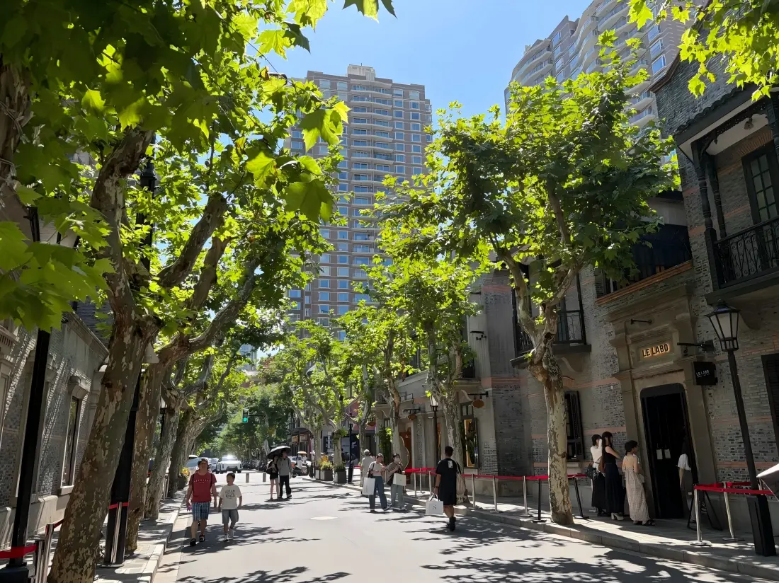 Xintiandi street in Shanghai daytime