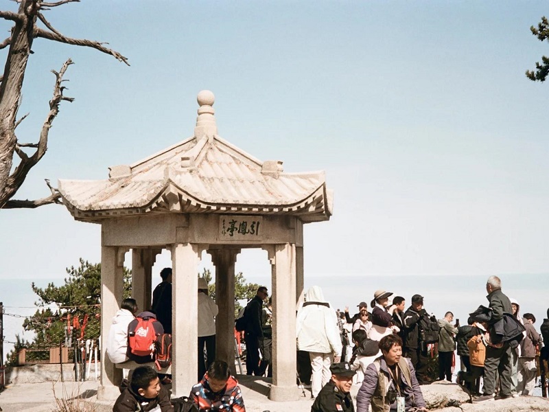 Yingfeng Pavilion on Huashan Mountain, China