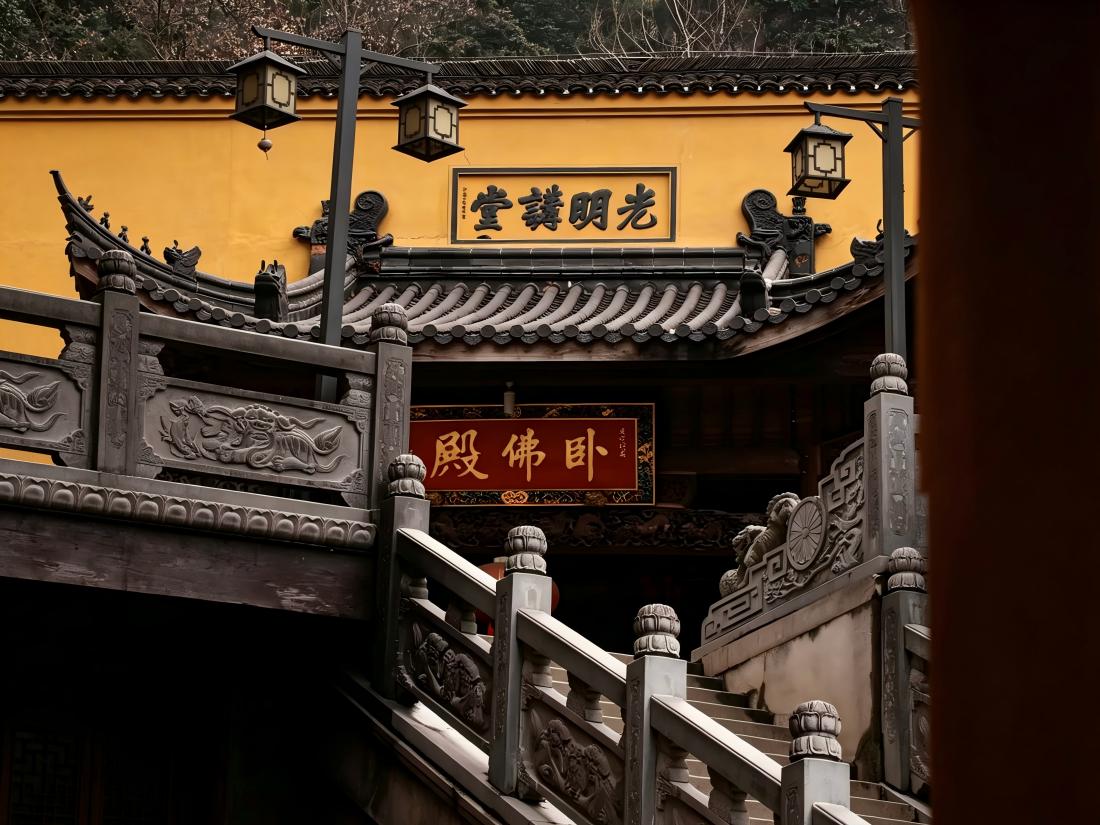 Traditional Jiuhuashan temple hall Traditional Jiuhuashan temple hall
